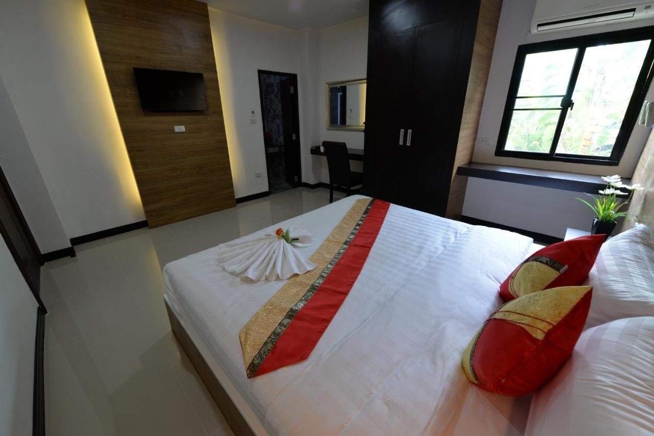 The Room Boutique Hotel Szakonnakhon Kültér fotó