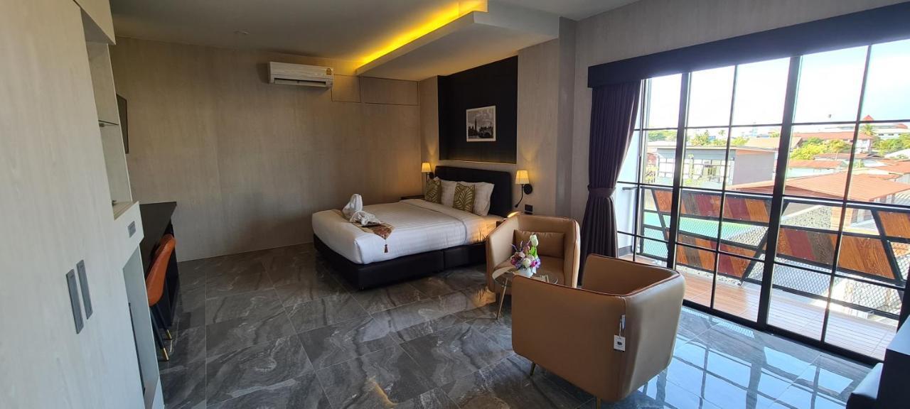 The Room Boutique Hotel Szakonnakhon Kültér fotó