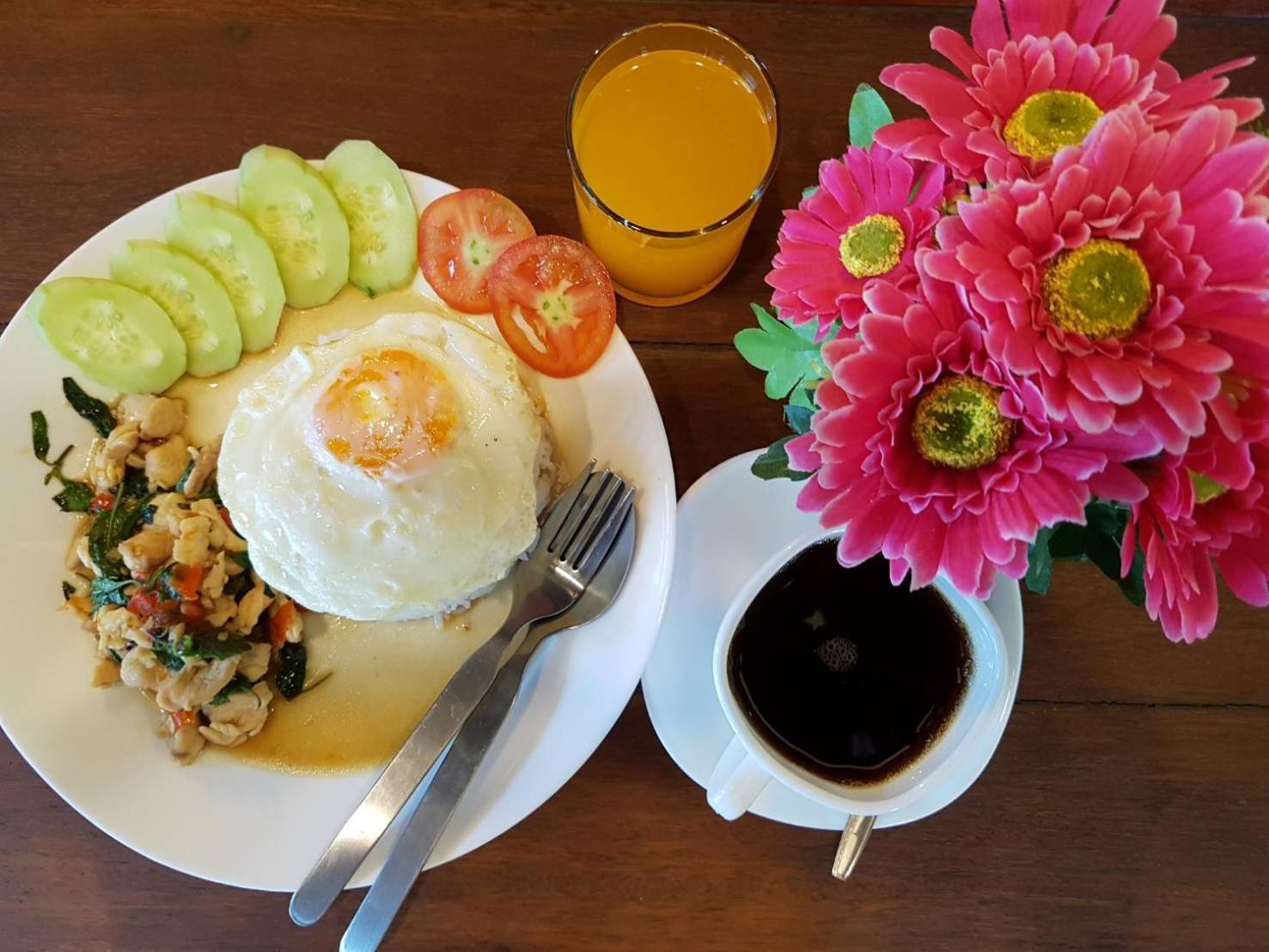 The Room Boutique Hotel Szakonnakhon Kültér fotó